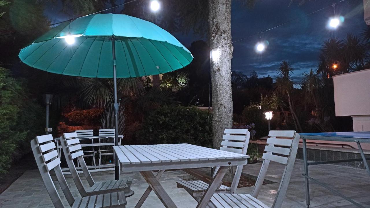 Villa Mary - Apartments Trani Εξωτερικό φωτογραφία